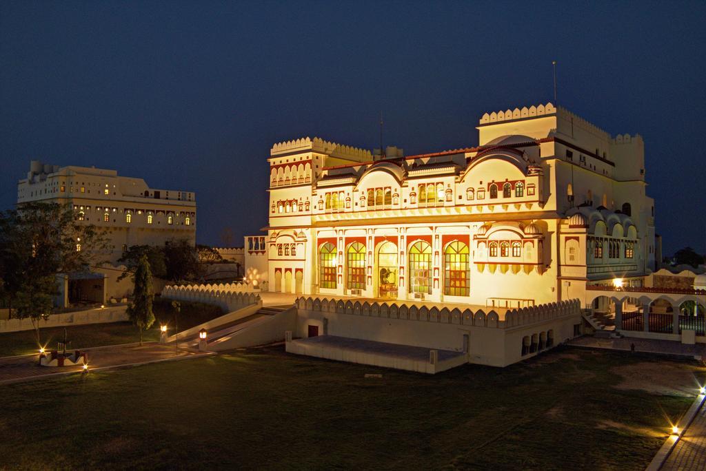 Amritara Surajgarh Fort Exterior photo